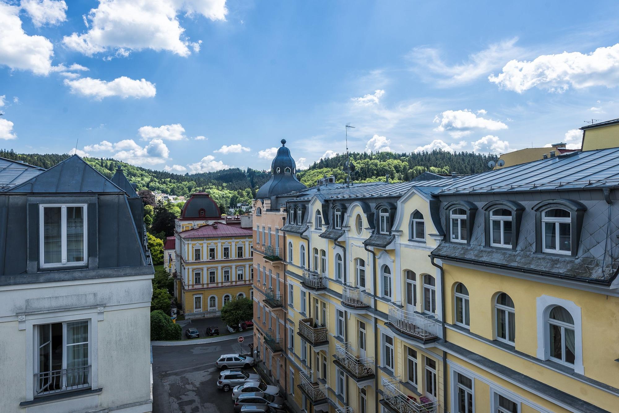 Residence Romanza Marianske Lazne Bagian luar foto
