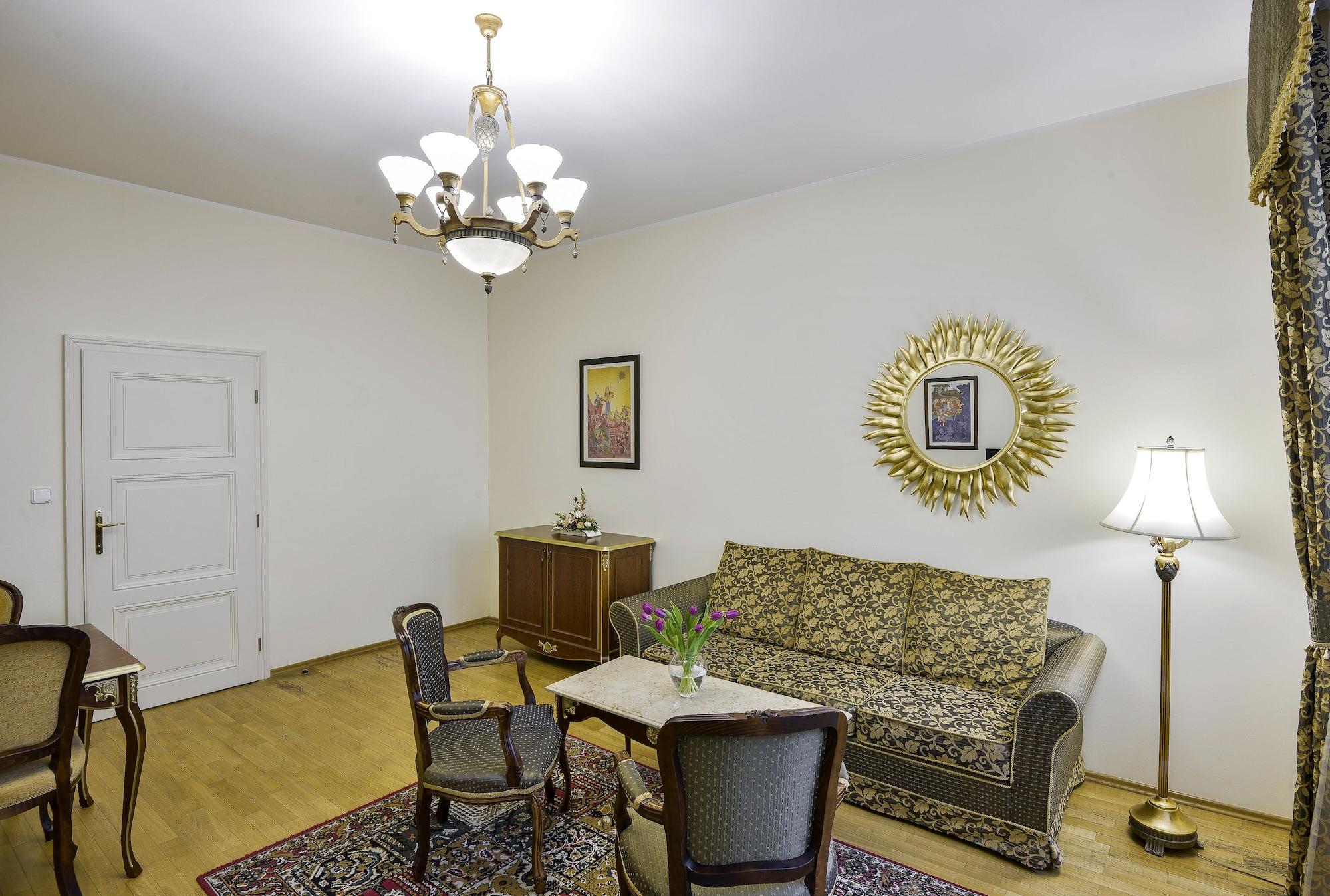 Residence Romanza Marianske Lazne Bagian luar foto