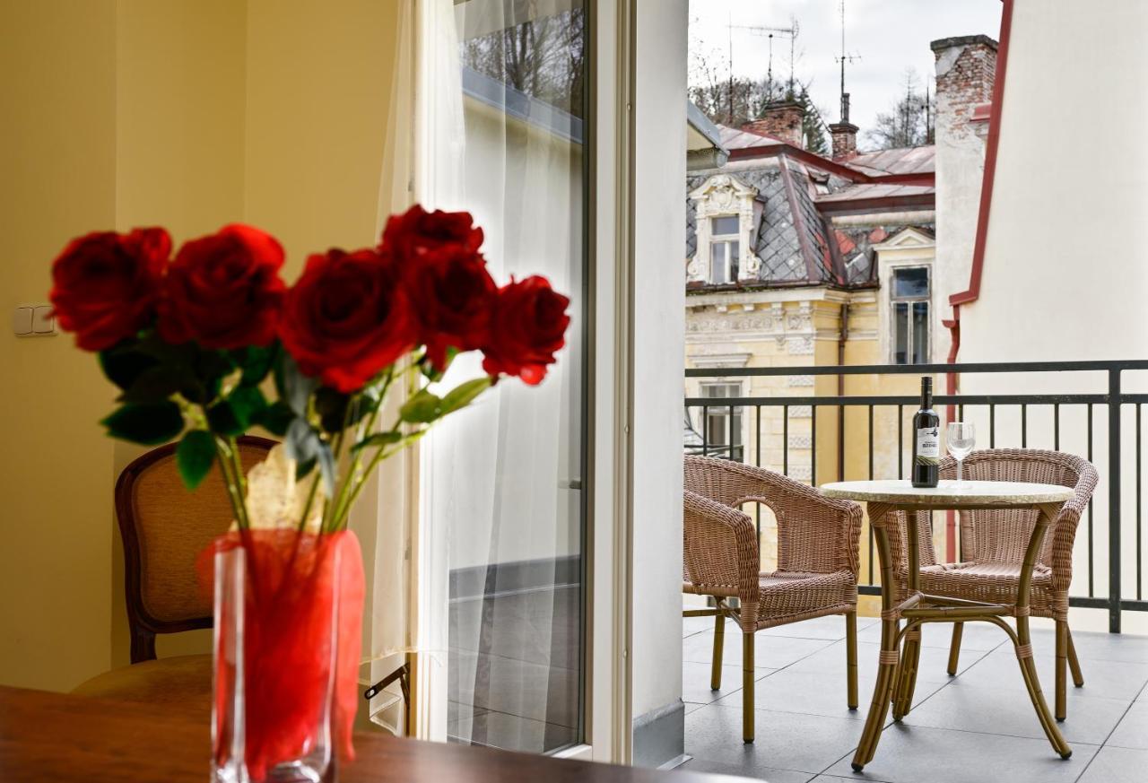 Residence Romanza Marianske Lazne Bagian luar foto