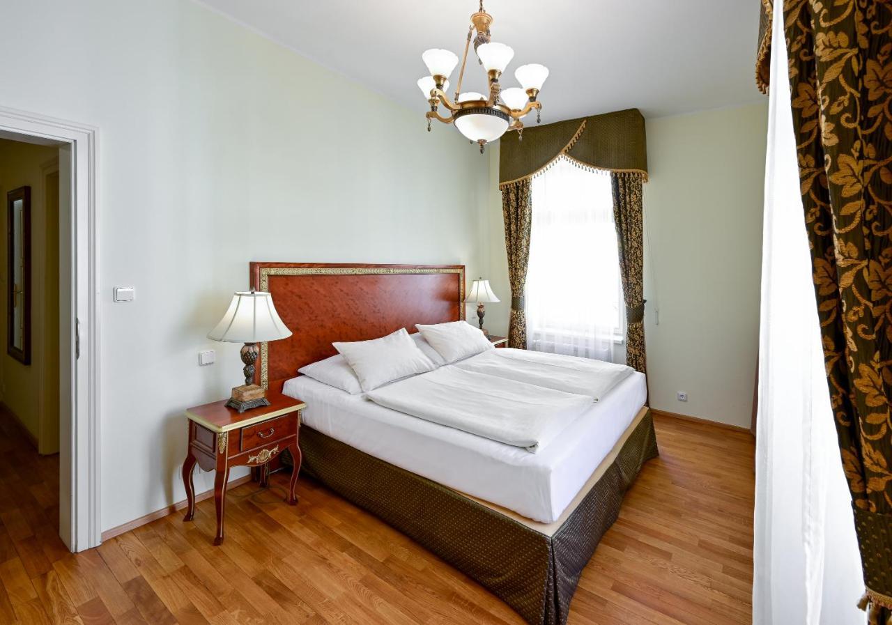 Residence Romanza Marianske Lazne Bagian luar foto