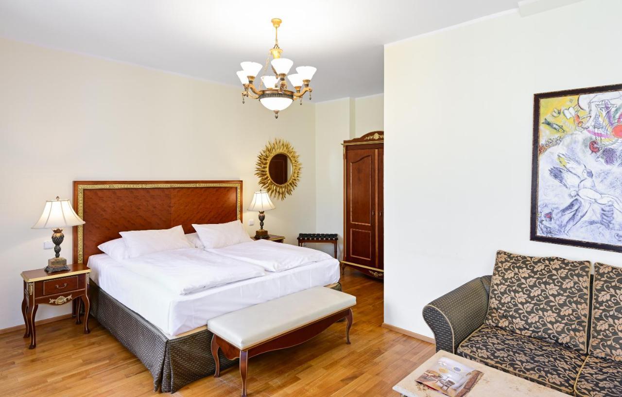 Residence Romanza Marianske Lazne Bagian luar foto