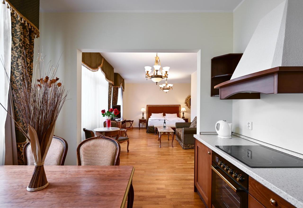 Residence Romanza Marianske Lazne Bagian luar foto