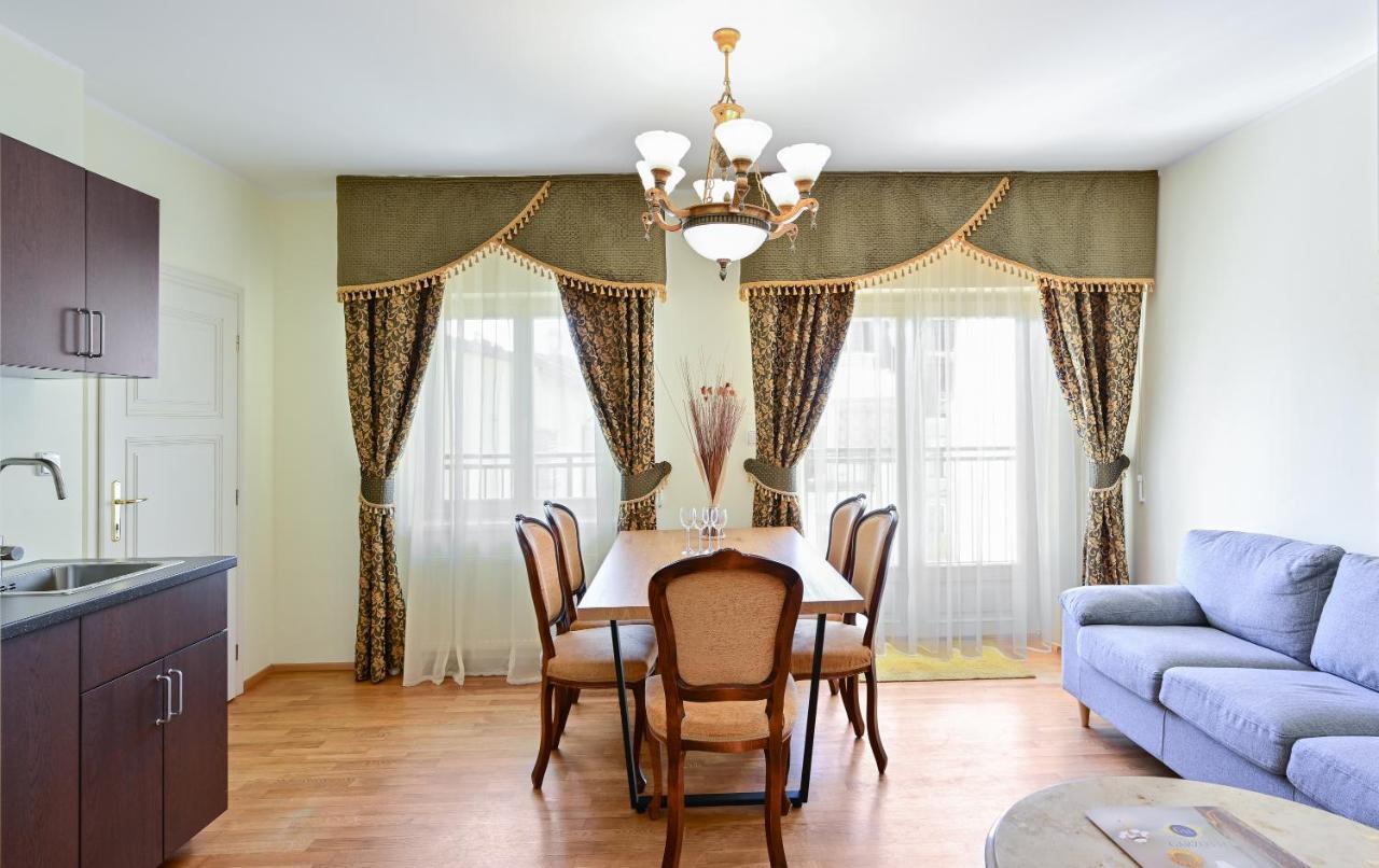 Residence Romanza Marianske Lazne Bagian luar foto