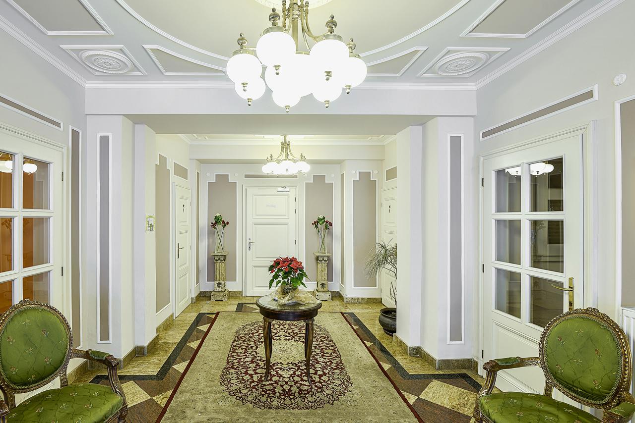 Residence Romanza Marianske Lazne Bagian luar foto